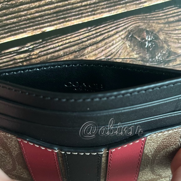New Coach Signature Canvas Leather Card Case with Red Black Varsity Stripes - Picture 4 of 6
